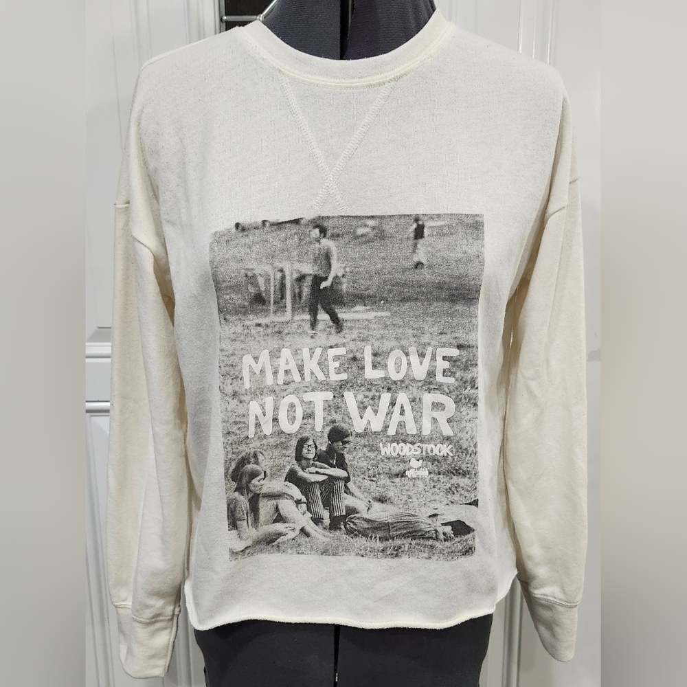 Grayson Threads Woodstock Make love not war sweatshirt women's size Small